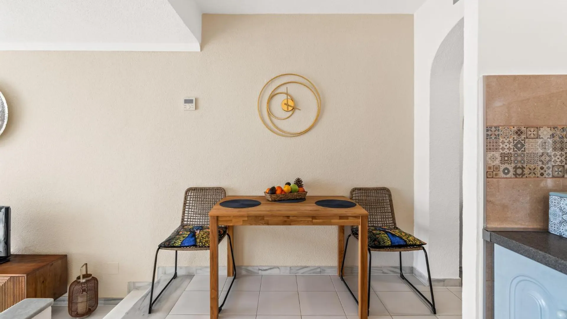 Apartment Sunny Apartament With A View To Gibraltar In Miraflores Sitio de Calahonda